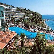 PINE BAY HOLIDAY RESORT