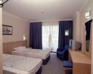 CATAMARAN RESORT HOTEL