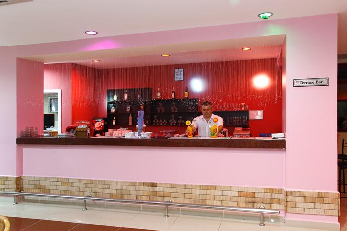 TAKSiM INTERNATiONAL OBAKÖY