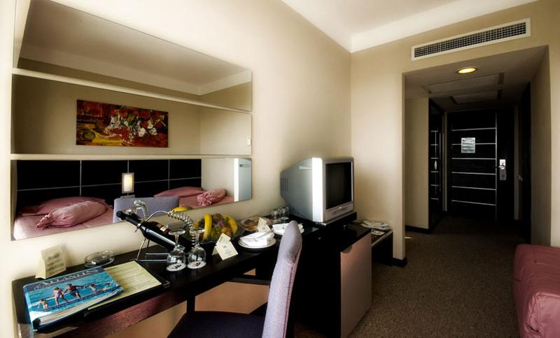 LiMAK ATLANTiS HOTEL