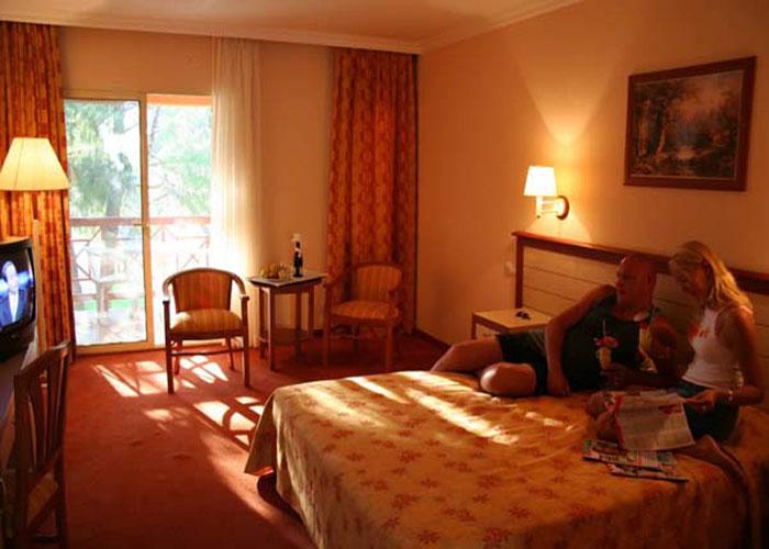 KUŞTUR TATiL KÖYÜ