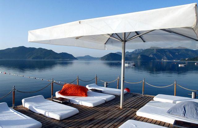 ELEGANCE HOTEL MARMARiS