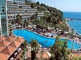 PINE BAY HOLIDAY RESORT