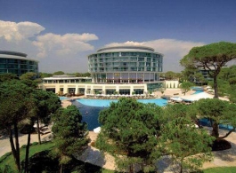 CALiSTA LUXURY RESORT 