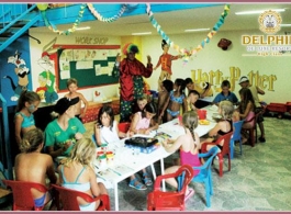 DELPHiN PALACE DELUXE COLLECTiON