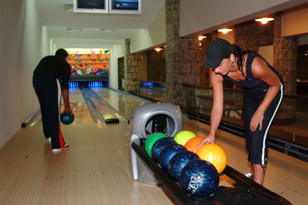 SHERWOOD BREEZES RESORT HOTEL